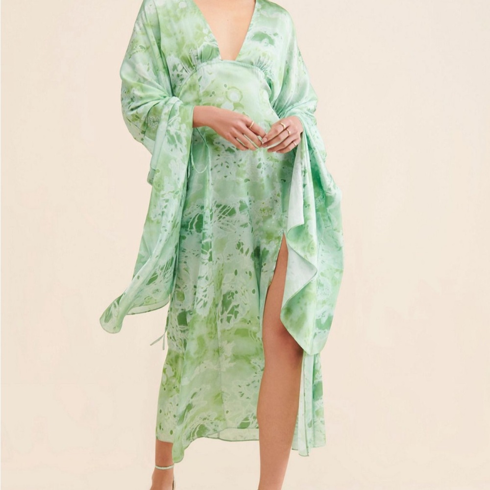 Midas Abstract Light Green Midi Dress size medium